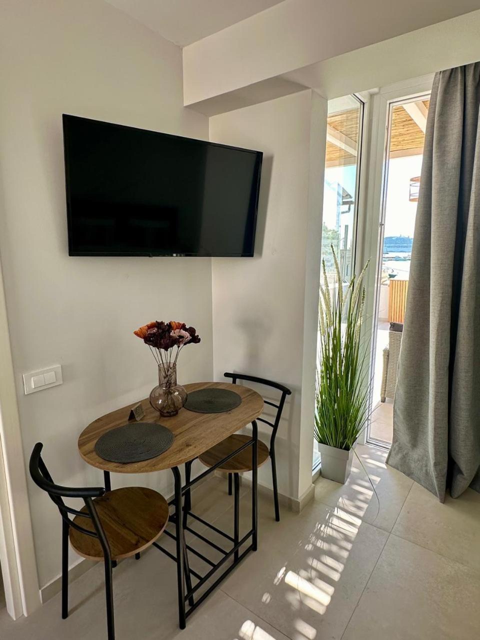 Amina Apartments Закінф Екстер'єр фото